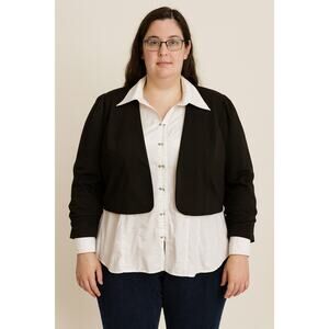 Quizz Woman White Button-Down Blouse Plus Size 22